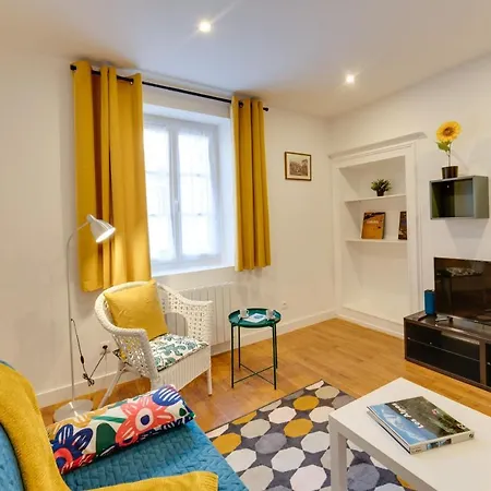 Apartment Le Paquier 23 - Charming In The Heart Of The Old Town 150m Fr *